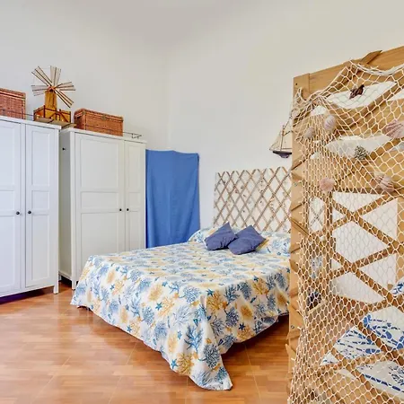 Seaview Apartment *